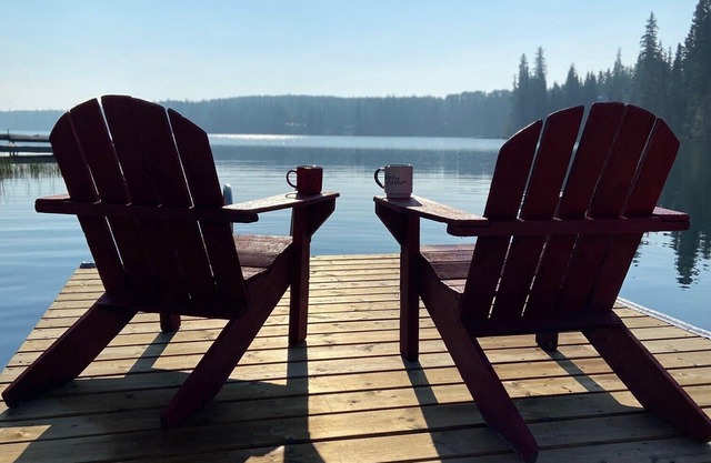 Cozy Lakefront Cabin on Sheridan Lake