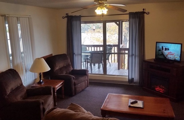 Cozy Lakefront with Fireplace at Marina