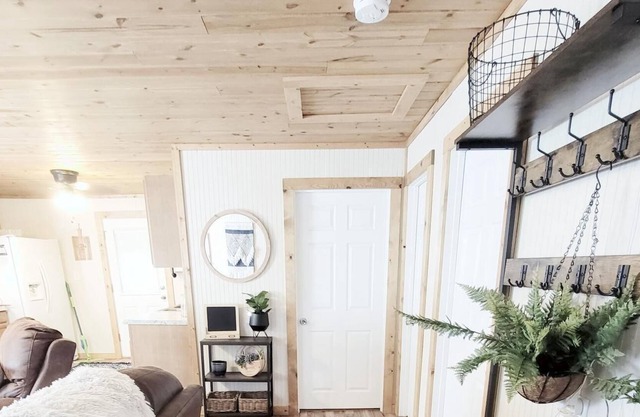 Cozy Lakehouse on Horseshoe Lake