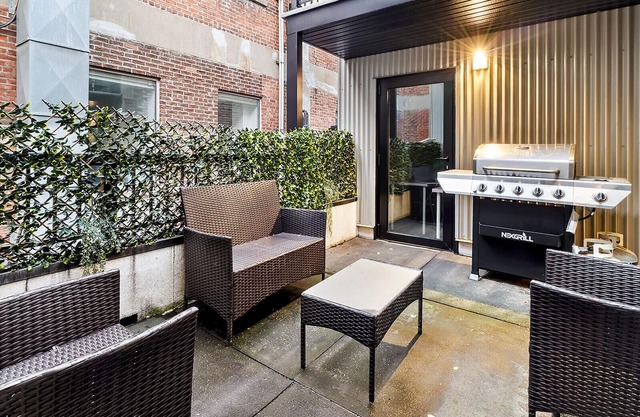 Cozy loft in the heart of downtown
