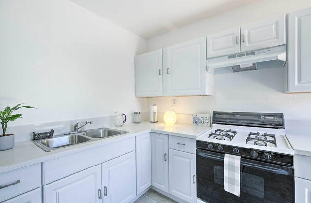 Cozy Lompoc Studio w/ Patio ~ 9 Mi to Beach