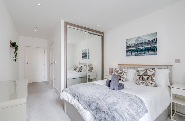 Cozy London Apartment with 2 Bedrooms