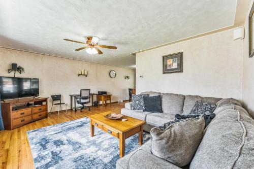 Cozy Loveland Ranch Perfect for Relaxation home