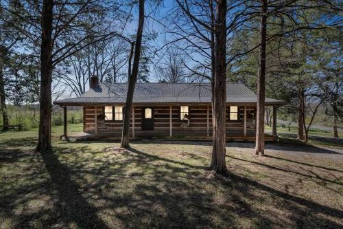 Cozy Lux Cabin With Game Room