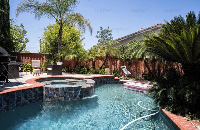 Cozy Luxe Stay w/Resort-Style Amenities