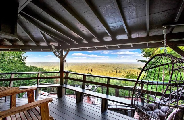 Cozy Luxury Cottage with Stunning View