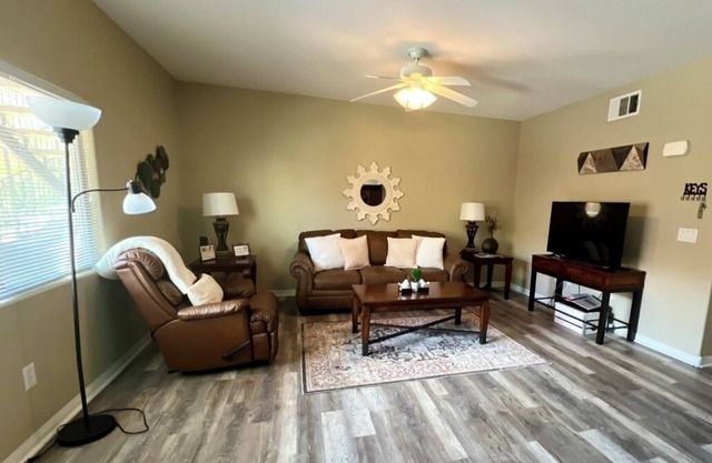 Cozy Mesquite Condo, 2B/2B, Ground Floor, Sleeps 6