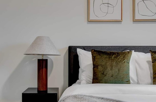 Modern 1BR Loft with Cozy Vibes Close to UAB