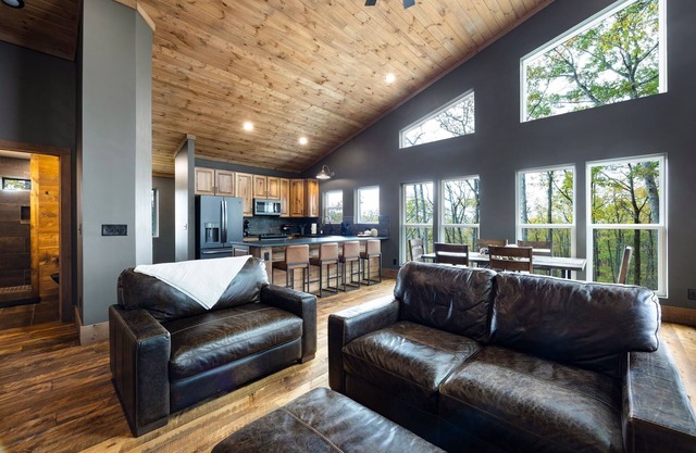 Cozy Modern cabin, Away from it all!