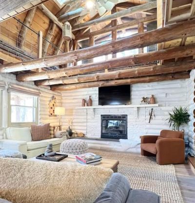 Cozy, Modern Cabin Retreat 8 min to Windham mtn
