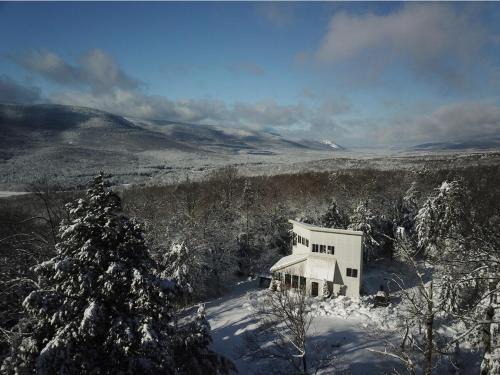 Cozy Modern Mountain Getaway - Near Hunter HITS & Woodstock