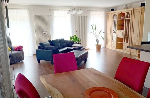 Gemütliche & moderne Ferienwohnung für bis zu 6 Personen | Haustiere erlaubt