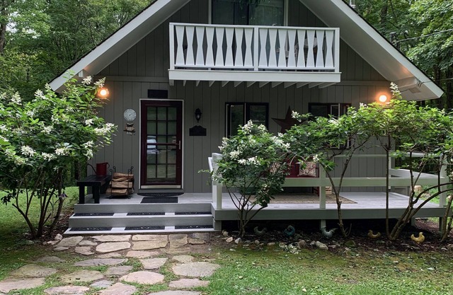 Cozy Monterey Familie Chalet, wenige Minuten vom See und 10 Minuten vom Butternut!