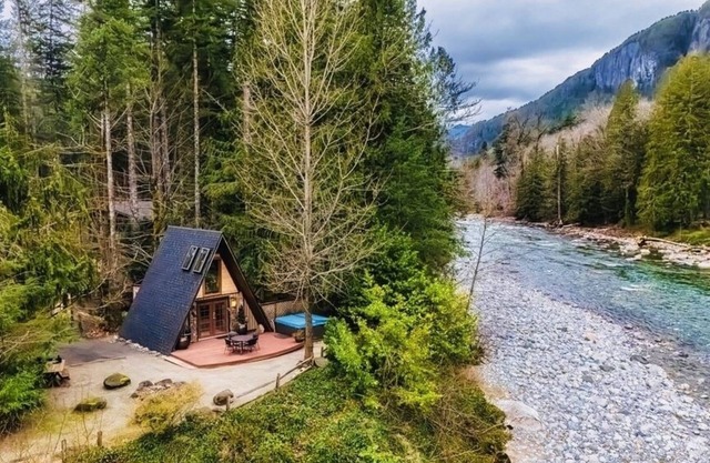 Romantisches Chalet, voll ausgestattete Küche, privates Spa - Bleiben Sie drei Nächte / eine Nacht gratis