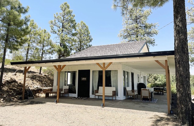Cozy Mountain Escape w/ Views, Wildlife, Elevation