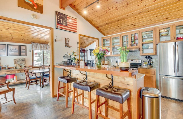 Cozy Mountain Home on 10 Acres w/ Fire Pit + Games