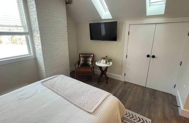 Cozy Mountain Studio Apartment 1