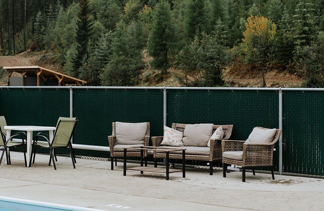 Cozy Mountainside Chalet in Kimberley