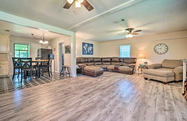 Cozy Murfreesboro Home Near Local Attractions!