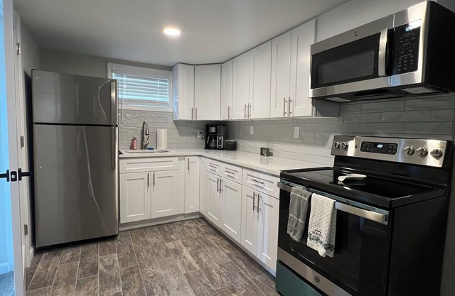 Cozy New Apartment in North Massapequa