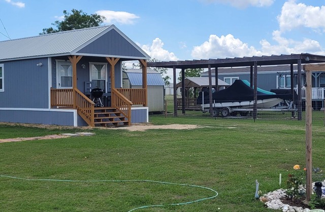Cozy New Cabins