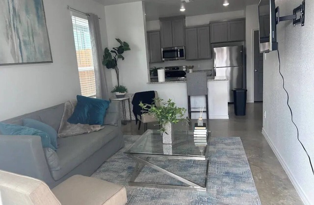 Cozy New Home Near VA Hospital