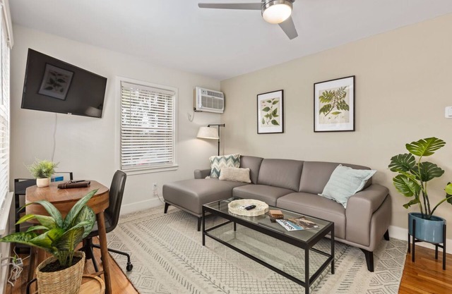 Cozy, Newly Remodeled Cottage in Normal Heights