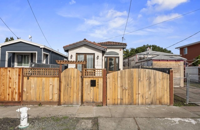 Cozy Oakland Home