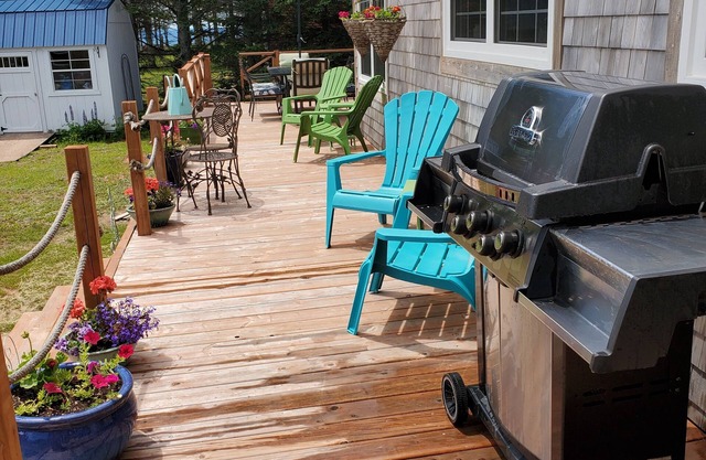 Cozy oceanfront suite with direct access to beautiful beach in PEI