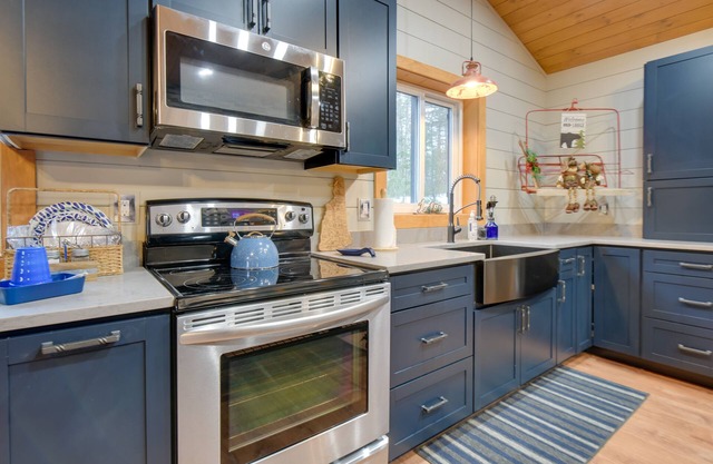 Cozy Ossipee Vacation Rental: Walk to Beach!