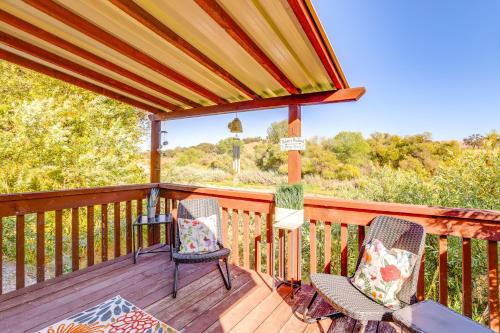 Cozy Paso Robles Wine Country Haven with Deck!