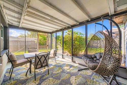Cozy Patio Retreat by SkyRun Jacksonville