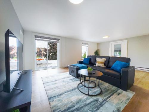 Cozy & Pet-Friendly 3BR Retreat in Bobcaygeon