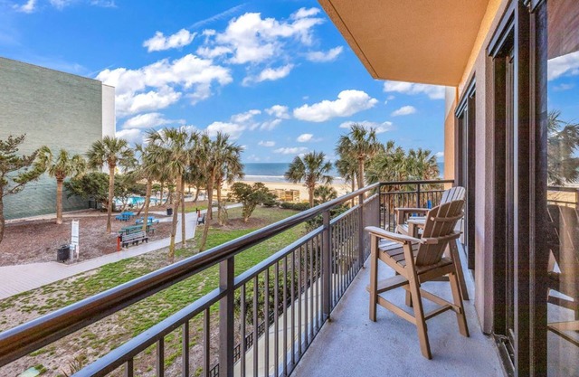 Cozy Pet Friendly 1 BR with Ocean Views, Pools, Hot Tubs, On-Site Restaurant