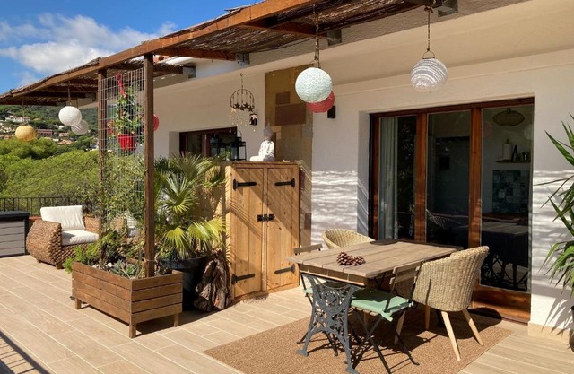 Cozy place, big roof terrace & spectacular views.