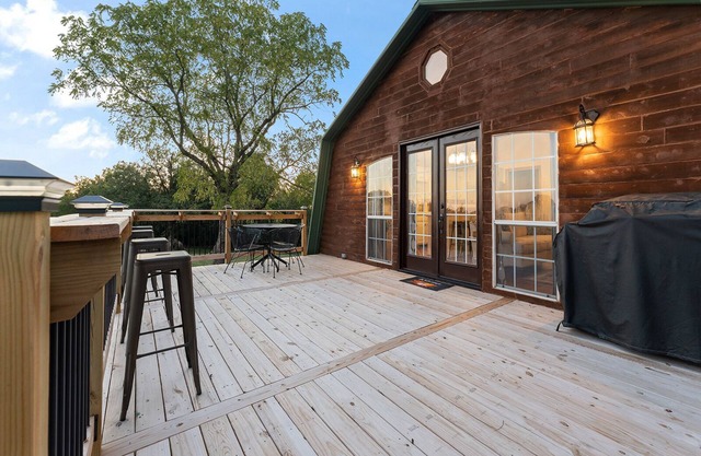 Cozy Posy Cabin - Mountain Top Cabin on 18 acres!