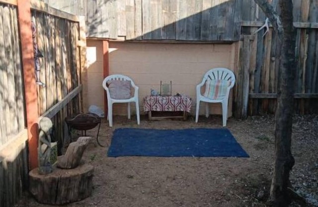 Cozy Private Bedroom , and private office with Access to Beautiful Backyard