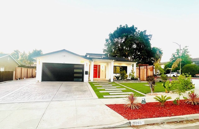 Cozy Private Entrance -bedroom house with AC Silicon Valley in charming San Jose