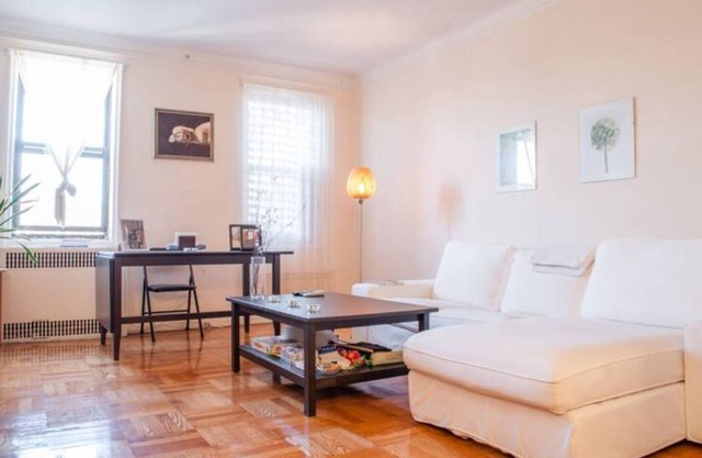 Cozy Quiet Sunny 1br Ditmas Park Close to Train