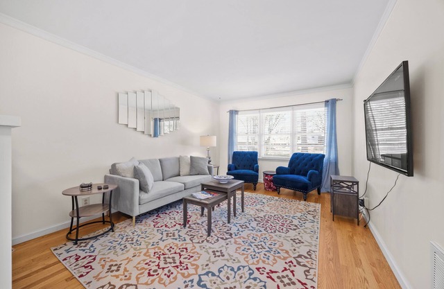 Cozy Ranch Near Downtown Large Fenced Yard