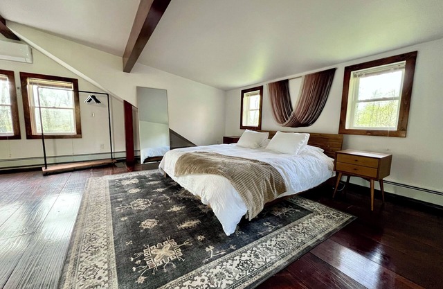 Cozy Red House in Catskills/Tannersville/Hunter