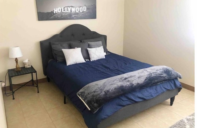 Cozy Renovated Home | Near DT w/Private Entrance