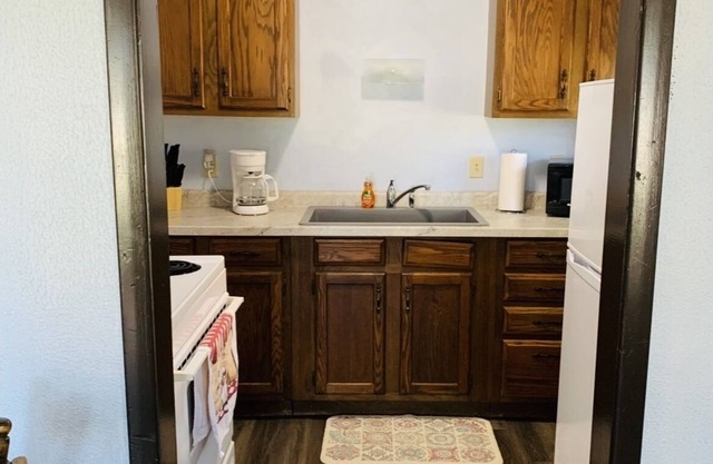 cozy retreat across the street from Shawano Lake.