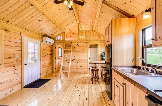 Cozy retreat for the whole family! 5 min. walk to the famous Salmon River