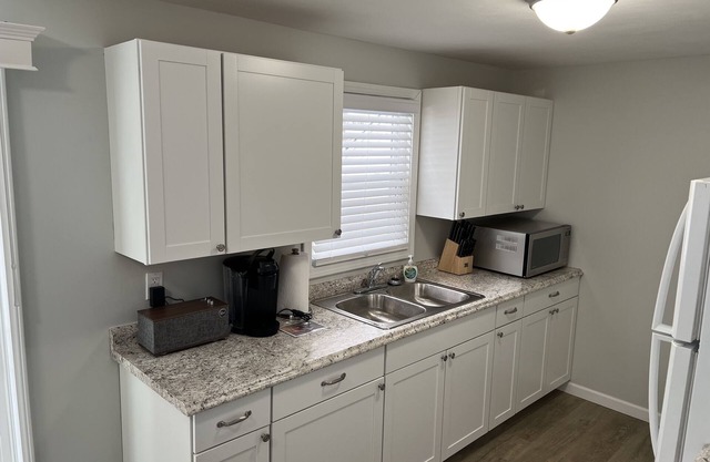 Cozy Retreat Near LeMoyne & Syracuse University