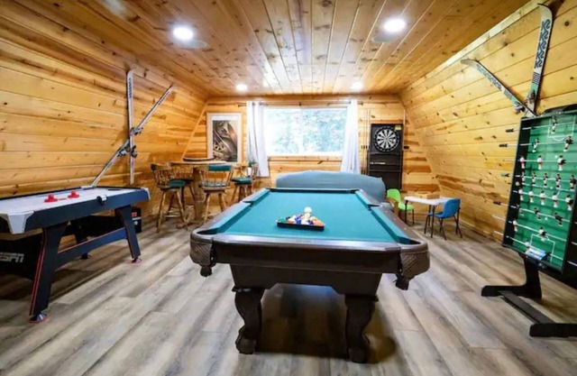 Cozy retreat near Dodge Ridge Ski Resort, and Pinecrest Lake with fast Wi-Fi