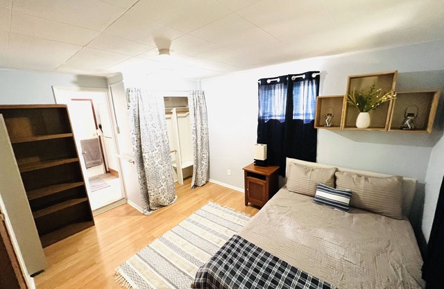 Cozy retreat near Western Washington Fairgrounds
