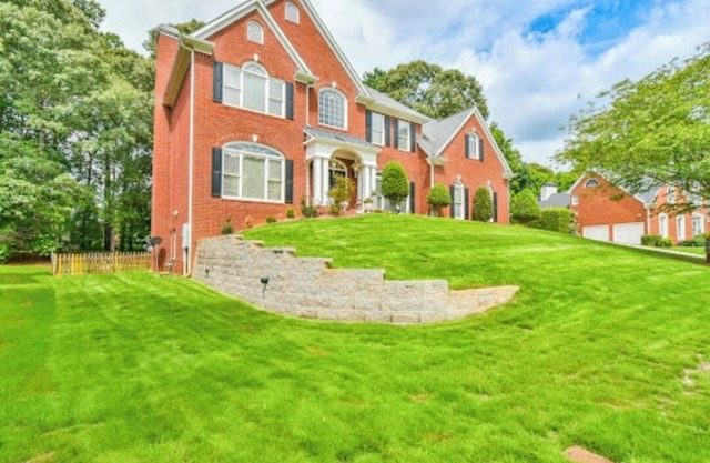 Cozy Retreat off Webb Gin House Rd, Snellville