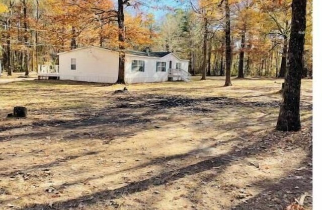 Cozy Retreat On 3 Acres Of Land