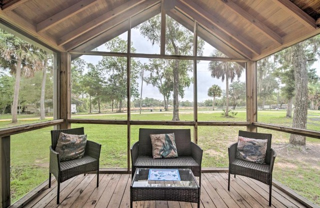 Cozy Retreat Unit 9 with Dock and Screened Porch